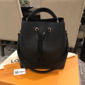 Authentic 2019 Louis Vuitton Epi NeoNoe MM